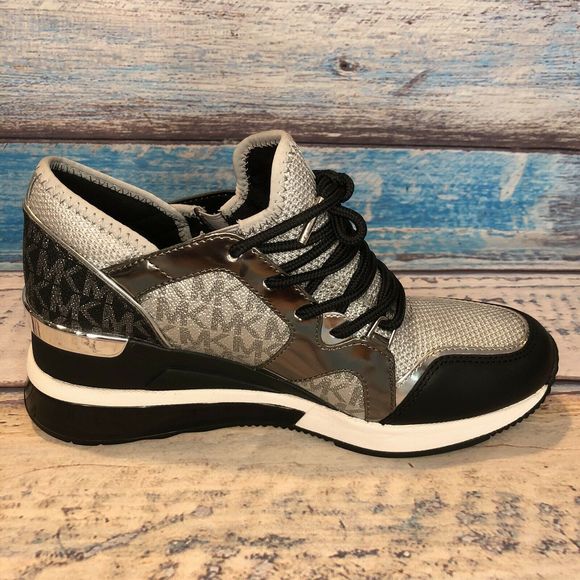 Michael Kors Women's Liv Trainer Extreme Mesh - Picture 9 of 12